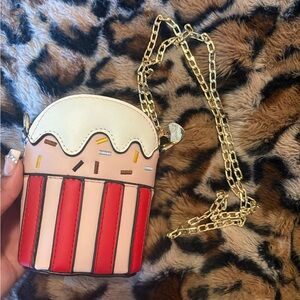 Cupcake Crossbody Bag with Gold Chain
